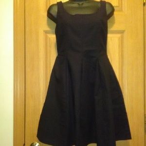 Gap Sleeveless Slim Fit & Flare Dress Sz 2 EUC!